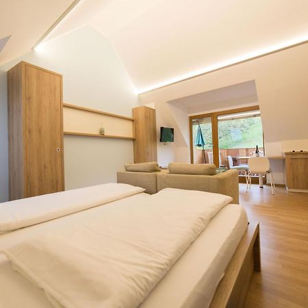 Vino Valdhuber Apartments Svecina Екстер'єр фото